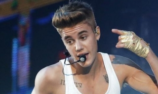 Джъстин Бийбър изкълчи глезен преди концерт