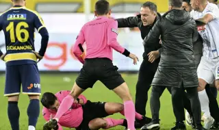 Отстраниха 149 съдии заради скандала със залаганията в Турция