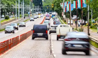 За празничните дни: Очаква се натоварен трафик в цялата страна
