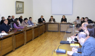 Златанова: Ще подобрим комуникацията с ромските организации
