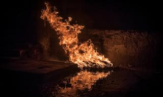 6 тона моторно масло изгоряха при пожар в Пловдив