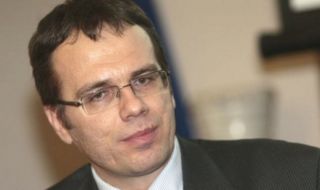 Руслан Стефанов: Трябва да сме готови и за спиране на нефта
