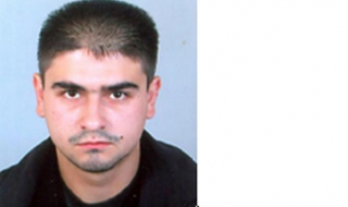 Арестант избяга на полицията с патрулка