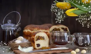 Рецепта на деня: Австрийски козунак с канела и стафиди