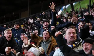 Илия Груев не игра за Лийдс при равенство срещу Брентфорд