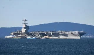 Почивка в Тайланд! Самолетоносачът "Линкълн“ ще акостира на суша след над 200 дни без посещение на пристанище