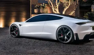 Tesla Roadster идва през тази година и ще може да лети... или поне така твърди Мъск за пореден път