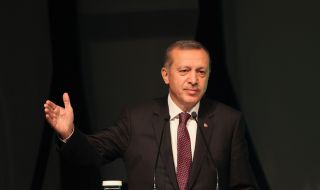 Ердоган: С Антъни Блинкън обсъдихме увеличаването на броя на камионите с хуманитарна помощ до Газа