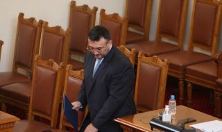 Отстраненият Маринов се завръщал начело на листа на ГЕРБ като експерт