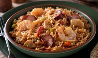 Рецепта за вечеря: Джамбалая - ястие с ориз, месо и морски дарове