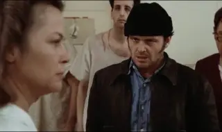 19 ноември 1975 г.: Излиза филмът „Полет над кукувиче гнездо“