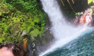 Гришо показа интимен момент с гаджето си (СНИМКА)