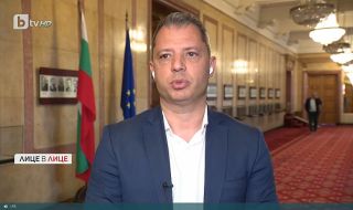  Делян Добрев: Носят се слухове, че са купени двама депутати от ”Възраждане” и ИТН