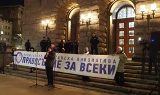Белазелков за искащите оттеглянето му: Да си призовават!