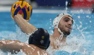 Serbia's water polo team defeated Japan 16:15 