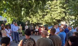 Пловдивско село протестира срещу добива на гнайс