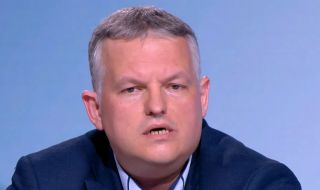 Шефът на здравна комисия: Ако се въвеждат COVID мерки, ще става много внимателно