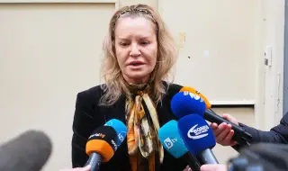 Стефка Костадинова: "Призовавам госпожа Лечева да спре да плаши обществеността"