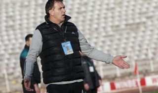 Акрапович и Алан Пардю искат нападател, който да вкарва по 15-20 попадения на сезон