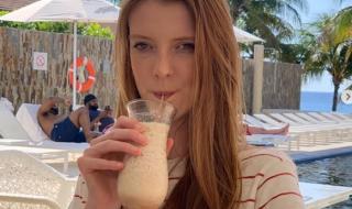 Това е момичето с най-дългите крака на света (СНИМКИ)