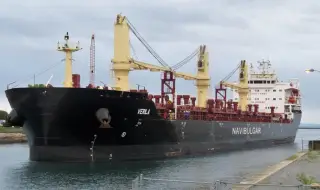 Моряците от кораба "Верила" се завърнаха в България, с изключение на двамата арестувани в Ирландия