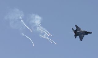 Въздушна подкрепа! Пентагонът изпрати изтребители F-15 в Близкия изток