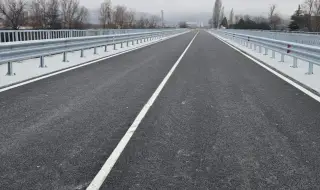 След две години и 10 милиона лева инвестиции: Новият мост над Струма е открит