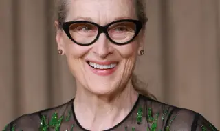 Мерил Стрийп се превъплъщава в Джони Мичъл в биографичен филм за легендарната певица