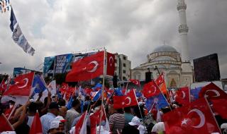 Турция избира новия си президент и парламент