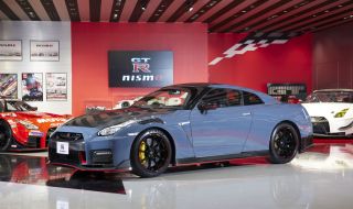 Nissan oбнови GT-R Nismo за моделната 2022 година