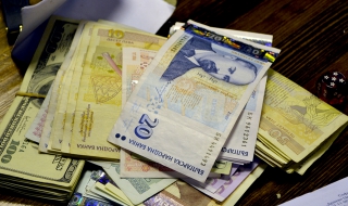 Спипаха серийни обирджийки на 16 г. в Перник