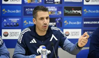 Веласкес е доволен, че Левски има разпознаваем стил