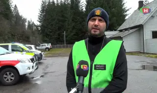 Човек изчезна в кратер на свлачище, поразило норвежка магистрала