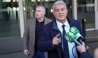 Жоан Лапорта напусна президентския пост в Барселона 