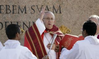 Папа Франциск с призив за Палмова неделя