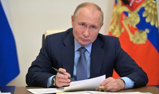 Путин и Шолц обсъдиха Украйна днес