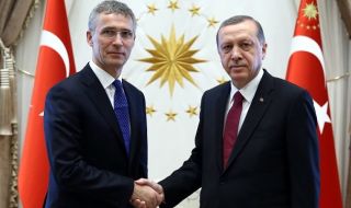 Слаби надежди за пробив с Турция на срещата на НАТО за кандидатурите на Швеция и Финландия 