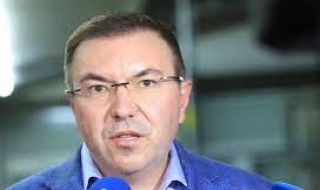 Проф. Костадин Ангелов: Мишките излязоха от дупките си! Къде бяхте през декември?