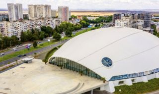 Новата зала “Арена Бургас” на практика не може да се използва за спортни събития