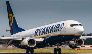 "Ryanair" с рекорден брой пътници