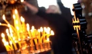 Безбожници обраха църкви навръх Коледа