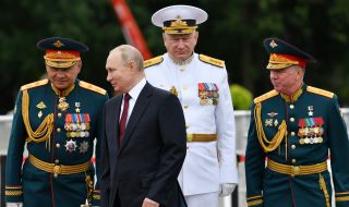 Тези трима мъже могат да натиснат руското ядрено копче - Април 2022