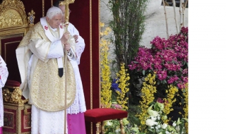 Папа Бенедикт XVI: Иисус ни освобждава от злото и ни връща достойнството