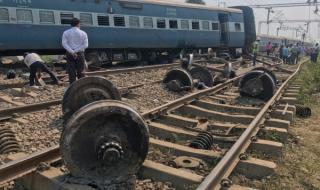 Тежка катастрофа с влак в Индия