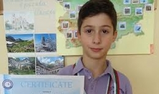 Ученик пребори конкуренция от пет континента