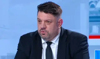 Атанас Зафиров разкритикува Румен Радев за искания референдум за еврото