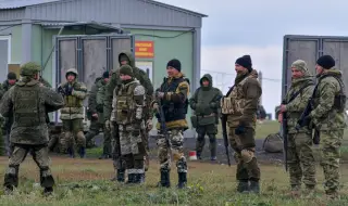 Защо военната служба в Русия прилича на затвор