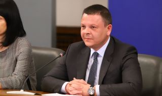 Алексиев: Очакваме близо 130 млн. лв. в бюджета от мобилните оператори