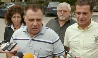 Хванаха 12 камиона с нелегална дървесина