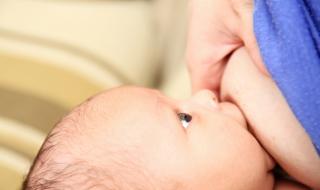 Ето какво става, когато кърмим под влияние на алкохол